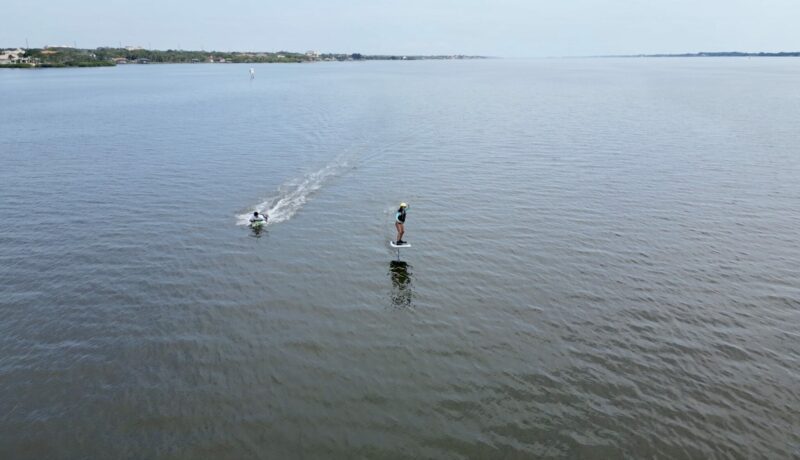 eFoil Lesson - Electric Hydrofoil Session - Image 13