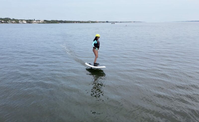 eFoil Lesson - Electric Hydrofoil Session - Image 15