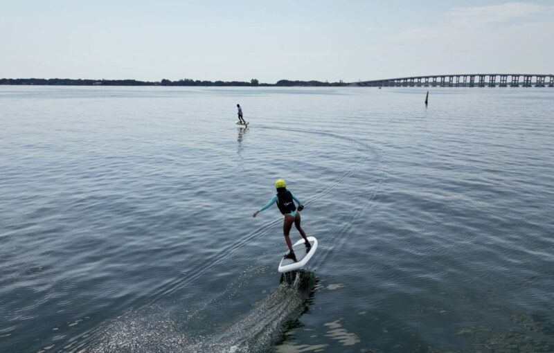 eFoil Lesson - Electric Hydrofoil Session - Image 11