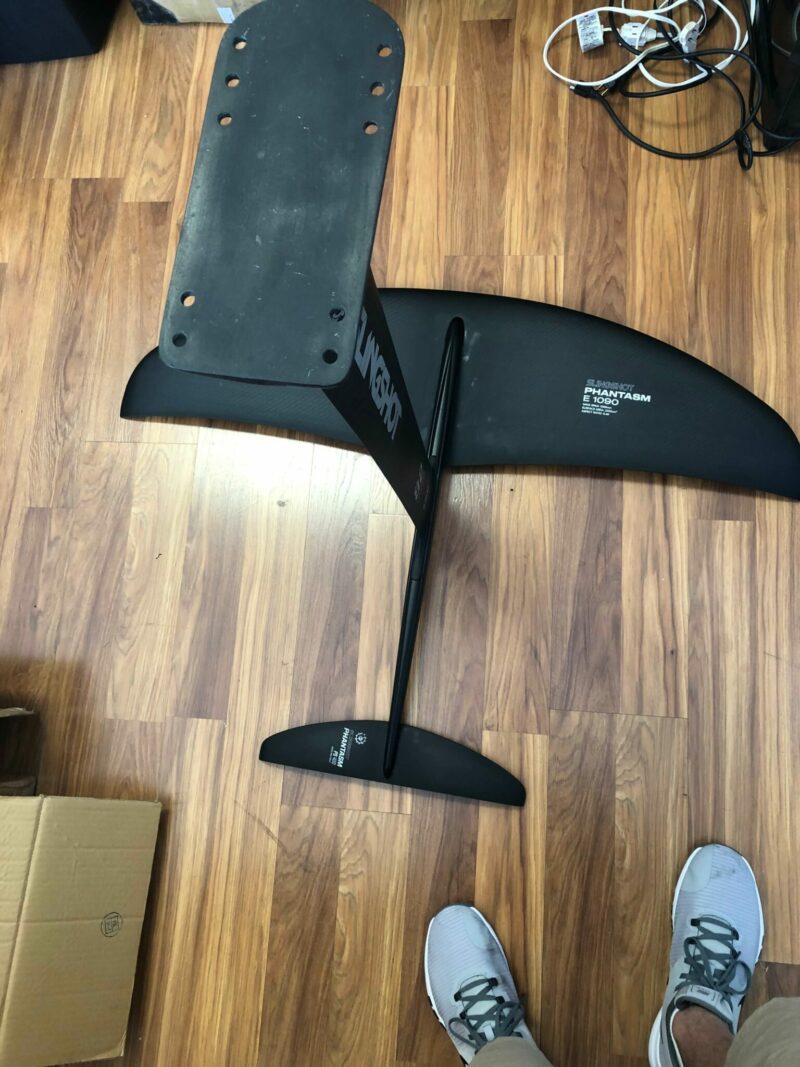 USED Slingshot E1090 Full Foil Package - Image 16