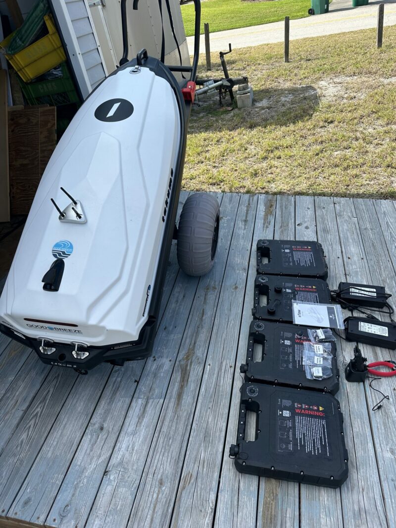 Used Takuma eTow Self Controlled Electric Towing Watercraft with Extra Batteries - Image 14