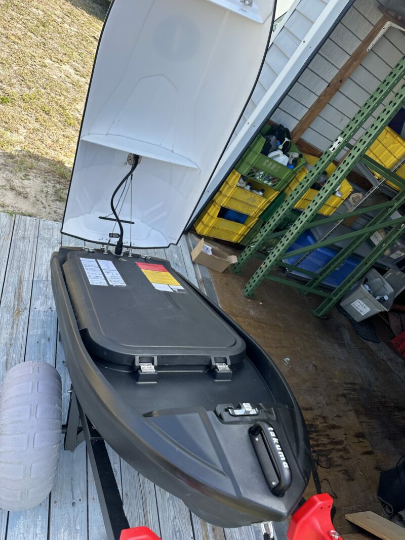 Used Takuma eTow Self Controlled Electric Towing Watercraft with Extra Batteries - Image 15