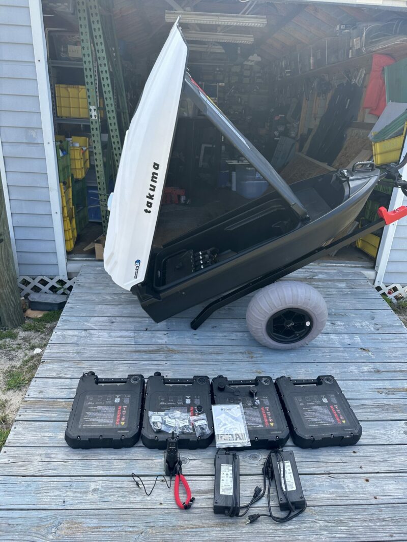 Used Takuma eTow Self Controlled Electric Towing Watercraft with Extra Batteries - Image 17