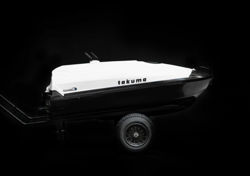 Used Takuma eTow Self Controlled Electric Towing Watercraft with Extra Batteries - Image 6