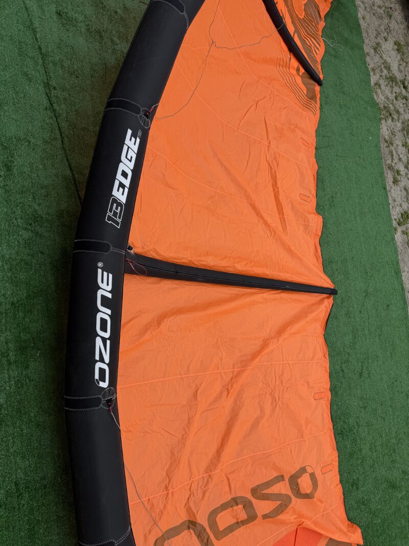 Used Ozone Edge V9 13m Kite - Image 3