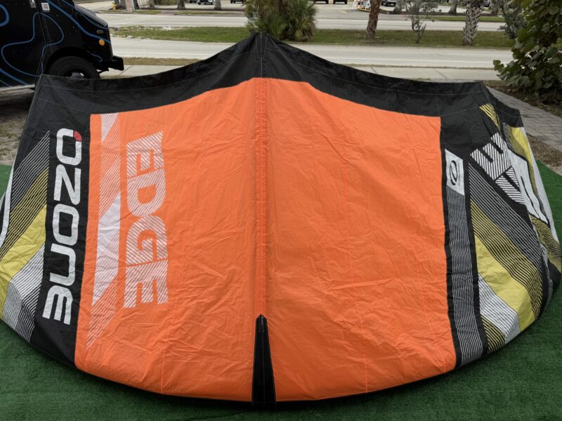 Used Ozone Edge V8 9m Kite