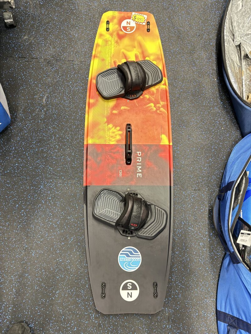 Used 2024 North Prime 138cm Twintip w/ Flex Pads/Straps