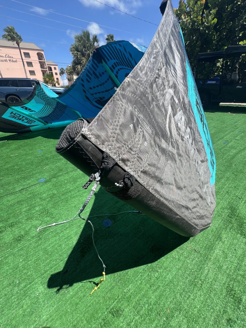 Used 2017 Cabrinha Switch Blade 10M Kite - Image 15