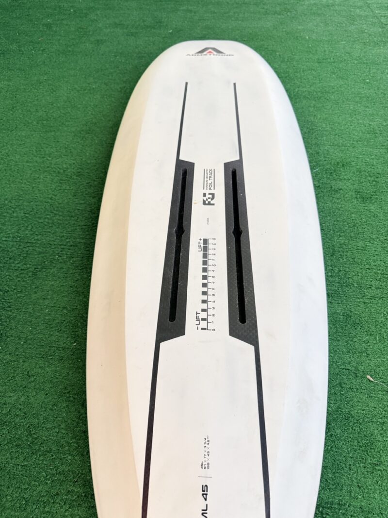 Used Armstrong Midlength 45 Liter Board - Image 10
