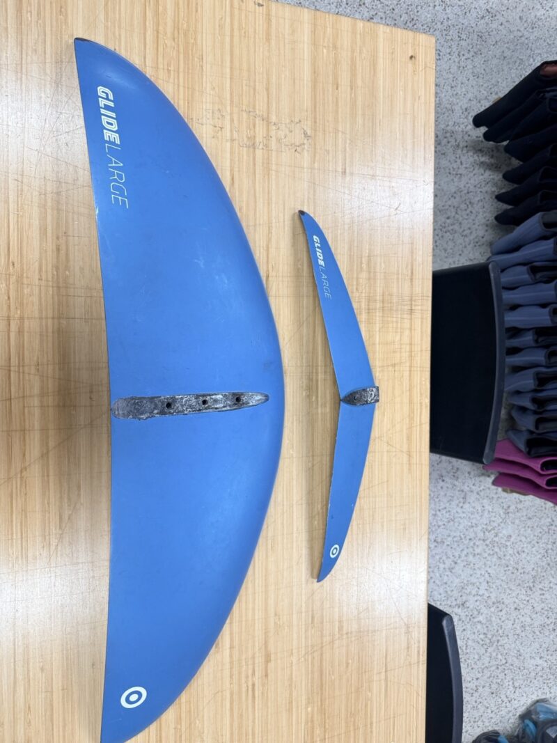 Neil Pryde Large Front Wing and Tail1