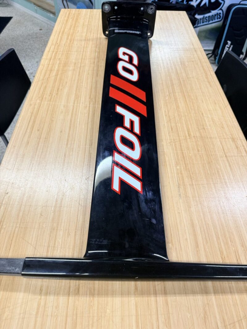 Used Gofoil 90cm Plate Mast - Image 4