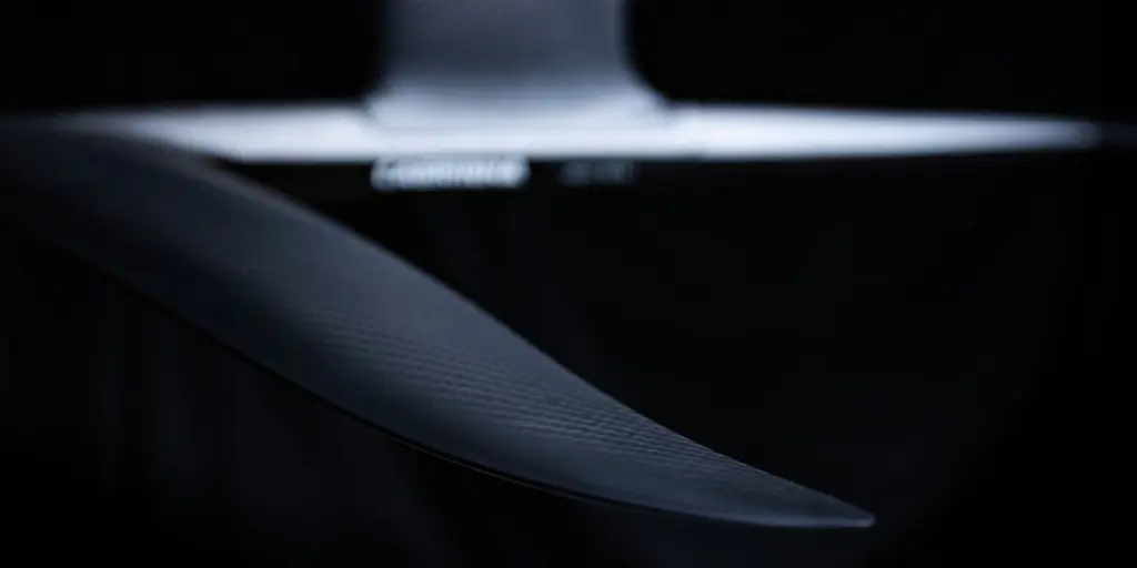 The Cabrinha Prestige Foil front wing and Union System Construction The highest quality prepreg high modulus carbon construction not only creates a visual masterpiece but provides the ultimate balanced between stiffness and strength.