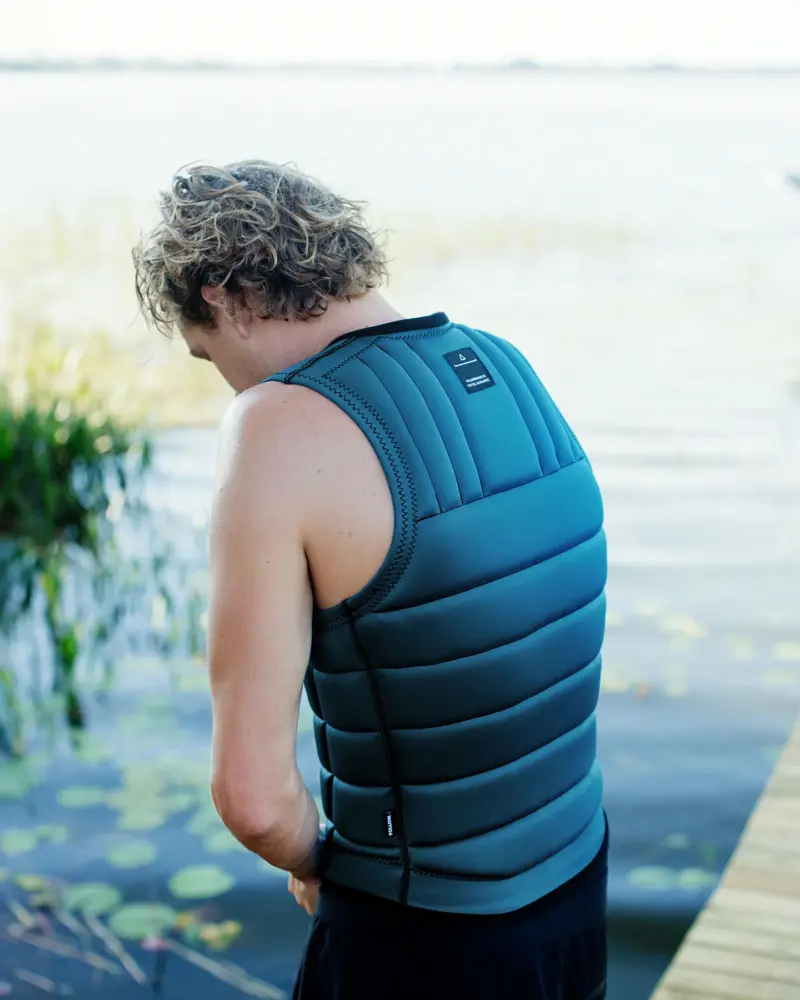 Follow Total Impact Vest - Image 8