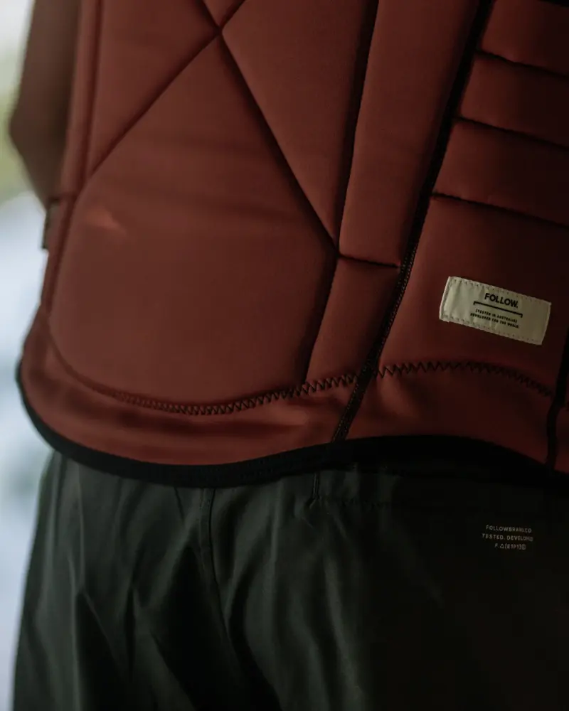 Follow Gratis Impact Vest - Image 6